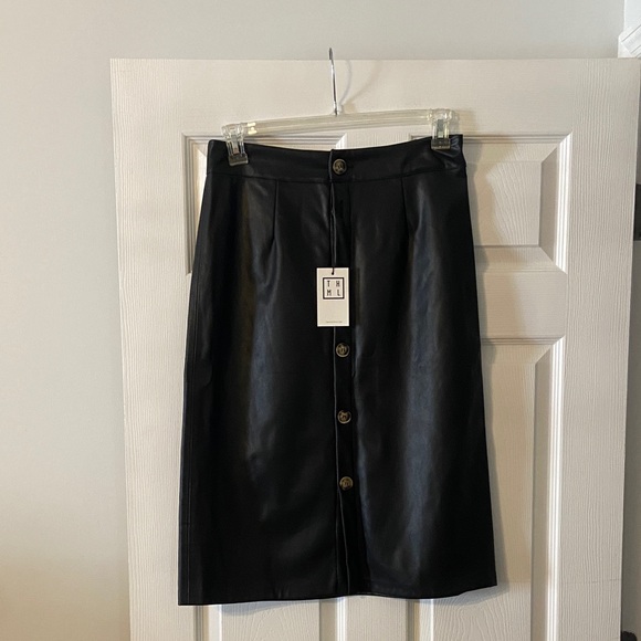 THML Dresses & Skirts - THML Black Button-Front Pencil Skirt mid length 27” brand new